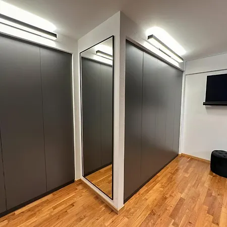 Apartment Infinity